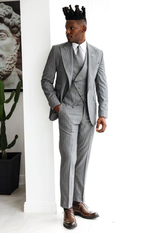 Abner Gray Striped Peaked Lapel Three Pieces Prom Suits