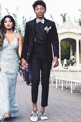 Williamson Black Peaked Lapel Velvet Two Pieces Prom Suits_3