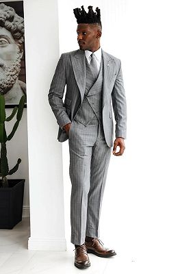 Abner Gray Striped Peaked Lapel Three Pieces Prom Suits_1